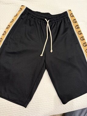 GUCCI NWT Black Men’s Drawstring Shorts with Logo Trim